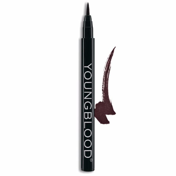 Eye-Mazing Liquid Liner